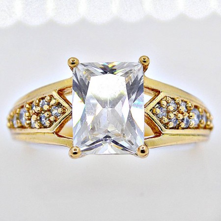 Бесподобное кольцо  18К 11789-белый фото | Brulik