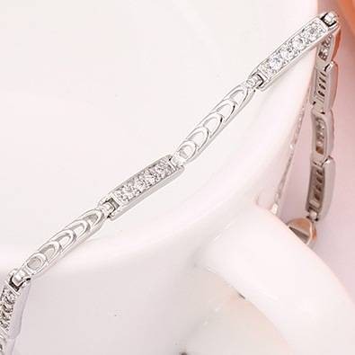 Стильный браслет с фианитами Xuping 73553 фото | Brulik