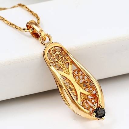 Симпатичный кулон в позолоте 32069-черный фото | Brulik