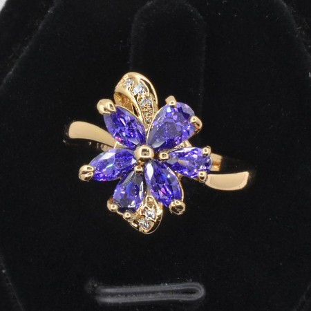 Чудесное позолоченное кольцо с фианитами 18К 10-1131-фиолетовый фото | Brulik