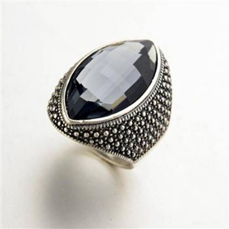 Поразительное элитное кольцо с серым камнем 1505 фото | Brulik