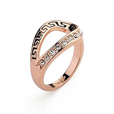 Стильное кольцо с фианитами 1540 фото | Brulik