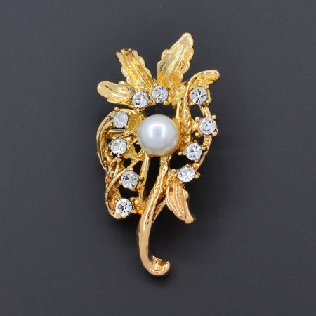 Обольстительная позолоченная брошь с фианитами и жемчугом 317-51 фото | Brulik