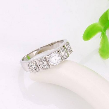 Кольцо с фианитами Xuping 13468-19,5 фото | Brulik