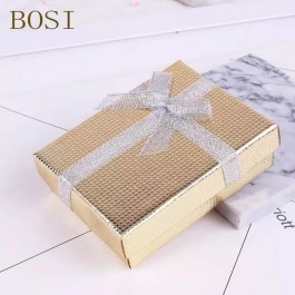 Подарочная коробочка золотая