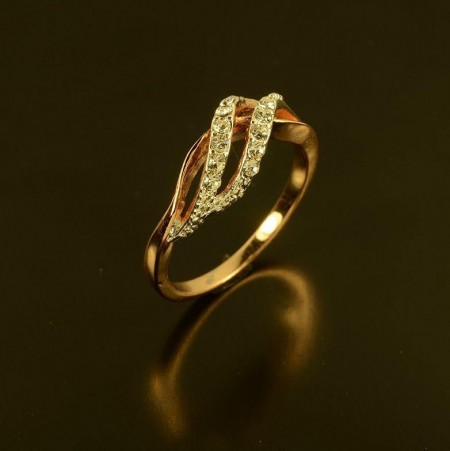 Позолоченное кольцо с фианитами Fallon 93200676 фото | Brulik