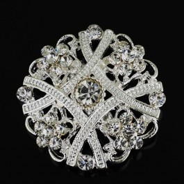 Нежная брошь с фианитами 15319