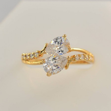 Блистательное позолоченное кольцо с фианитами 10-1224 фото | Brulik