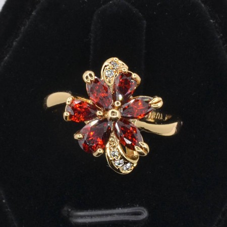 Чудесное позолоченное кольцо с фианитами 18К 10-1131-красный фото | Brulik