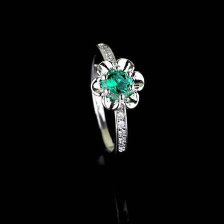 Позолоченное кольцо 13340 - зеленый фото | Brulik