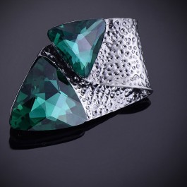 Стильная брошь-8419