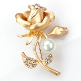 Милая брошь 