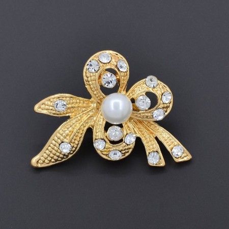 Бесподобная брошь с фианитами и жемчугом  302-17 фото | Brulik