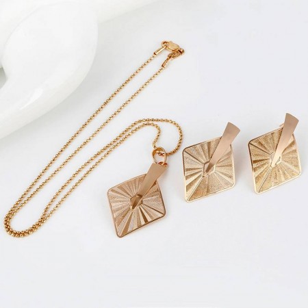 Восхитительный позолоченный комплект 63890 фото | Brulik