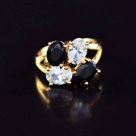 Восхитительное кольцо с фианитами оптом 10-1130-черно-белый фото | Brulik