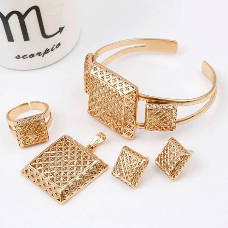 Ошеломляющий элитный комплект 64005 фото | Brulik