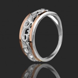 Серебряное кольцо с золотыми вставками 35