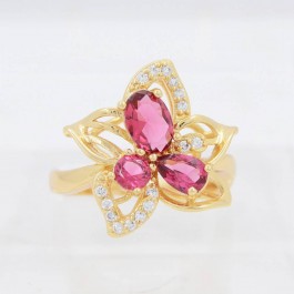 Шикарное кольцо с фианитами ХР 10-1050-красный корунд
