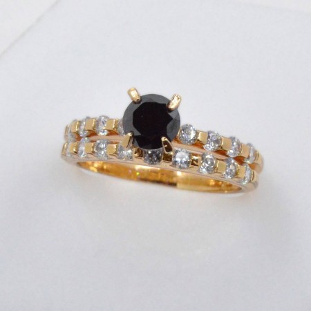 Стильное позолоченное кольцо с фианитами XP 11478 - черный фото | Brulik