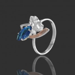 Серебряное кольцо с золотыми вставками 55