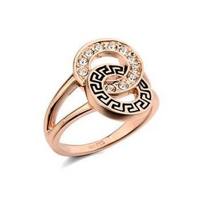 Потрясающее кольцо с фианитами 1527 фото | Brulik