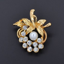 Славная брошь с фианитами в позолоте 130-00