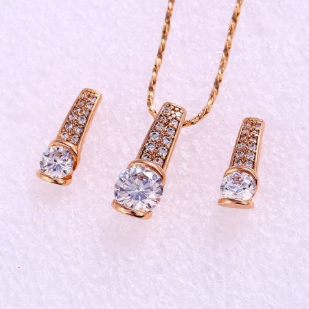 Комплект с белыми фианитами 61986 фото | Brulik