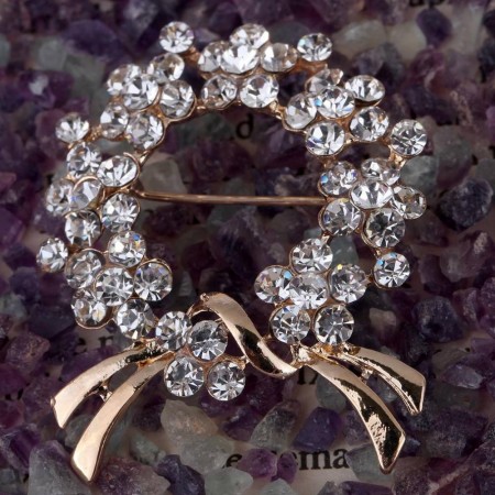 Очаровательная брошь с фианитами Xuping 08А234 фото | Brulik