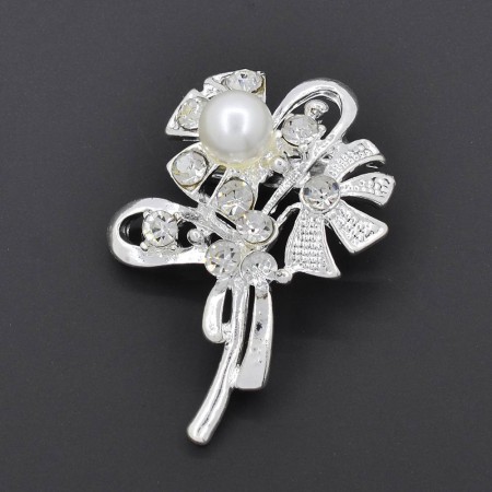 Очаровательная брошь с фианитами и жемчугом  DW 741-36 фото | Brulik
